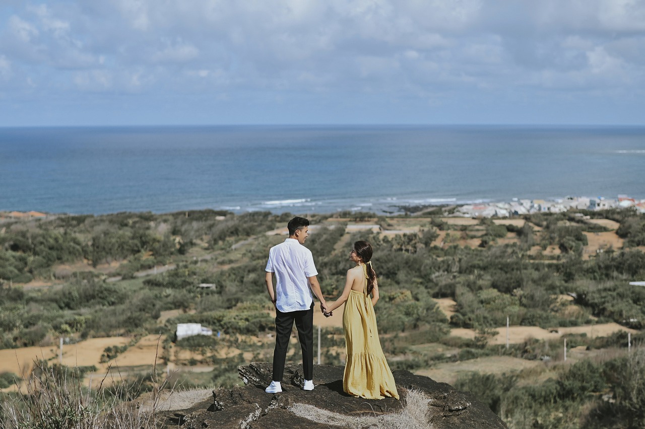 Long-distance relationship: safety tips